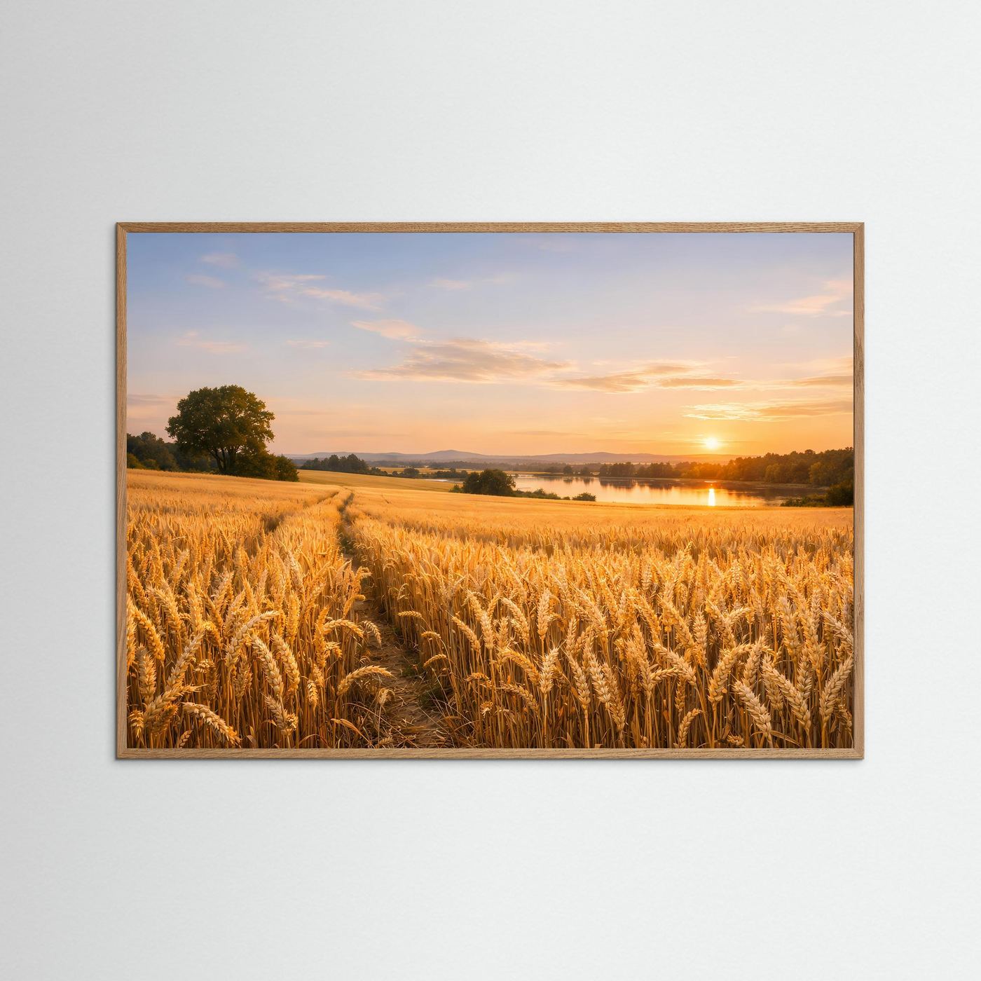 Goldenes Weizenfeld am Seeufer | Sommerlicher Natur-Print Querformat