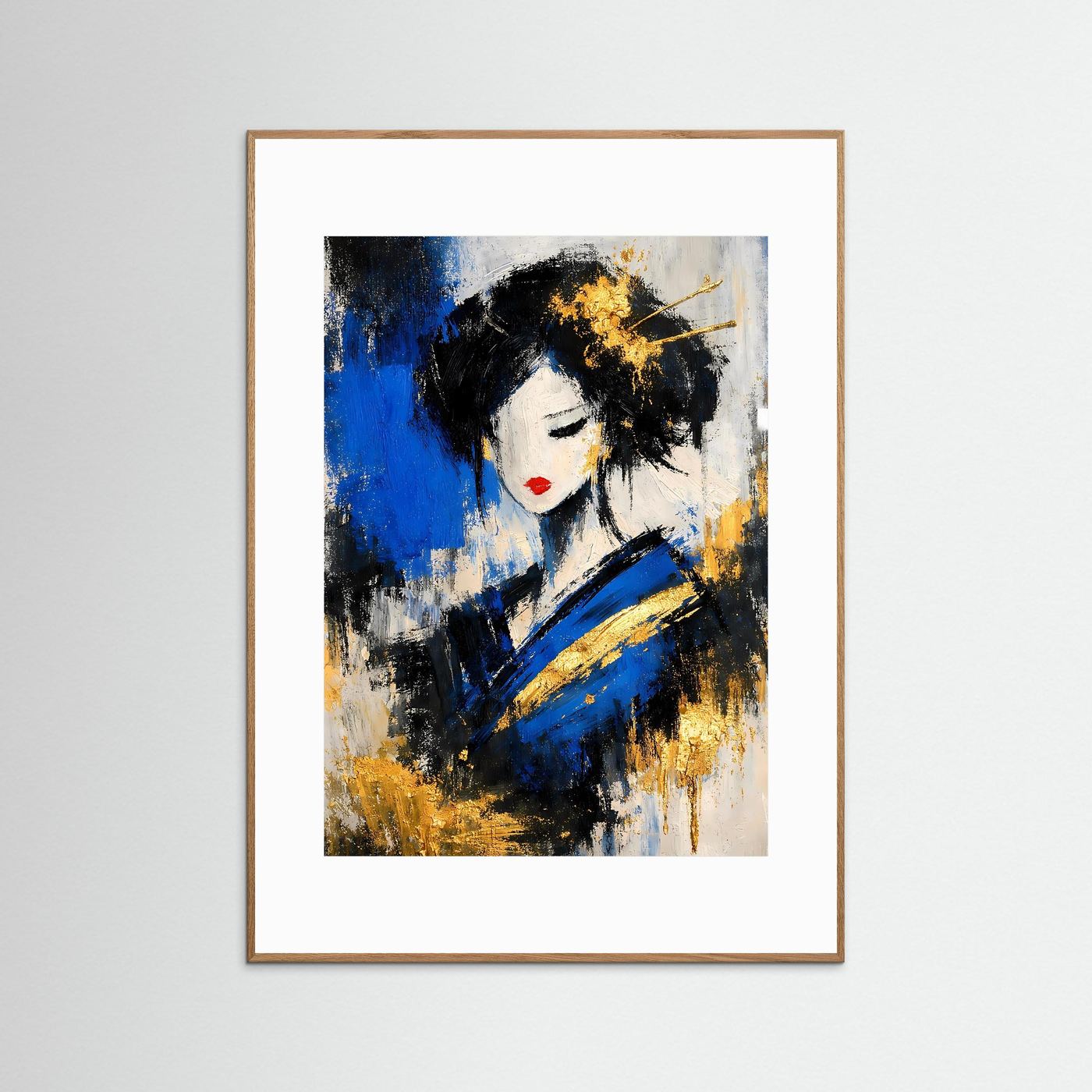 Hochformatiges Kunstposter mit Geisha-Porträt, Blau-Schwarz, goldenen Akzenten, im goldfarbenen Rahmen