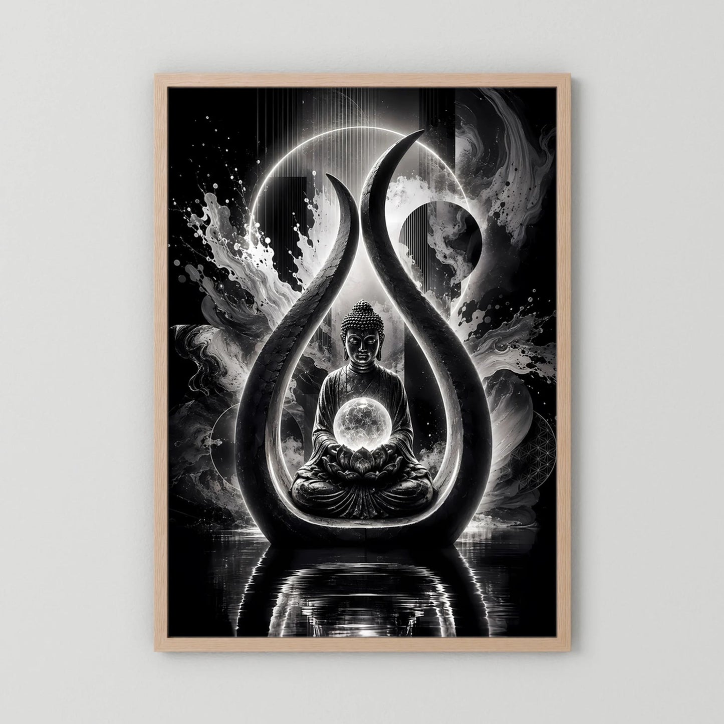 Buddha-Kunstposter in Schwarzweiß: Meditierender Buddha im Tropfen-Licht, naturfarbener Holzrahmen