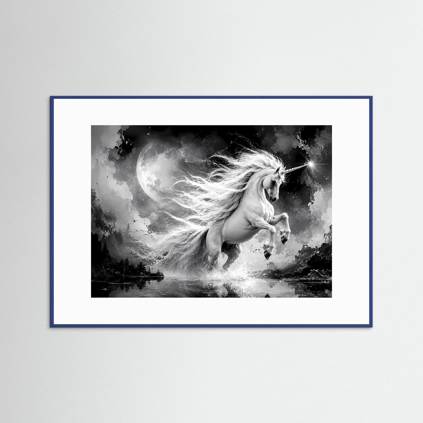 Wandkunst mit Einhorn vor Mond und Wolken, Schwarzweiß, blauer Rahmen