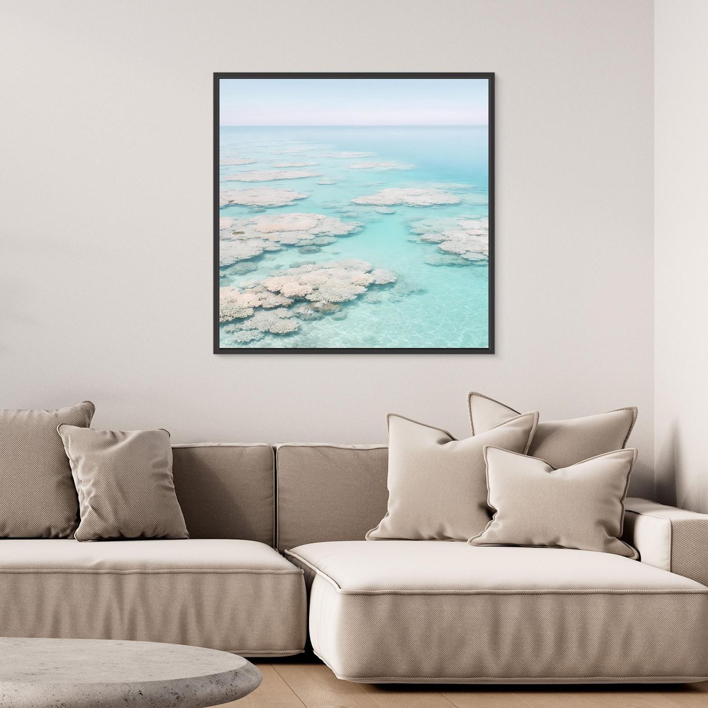 Quadratisches Leinwandbild mit türkisfarbenem Korallenmeer, schwarzer Rahmen