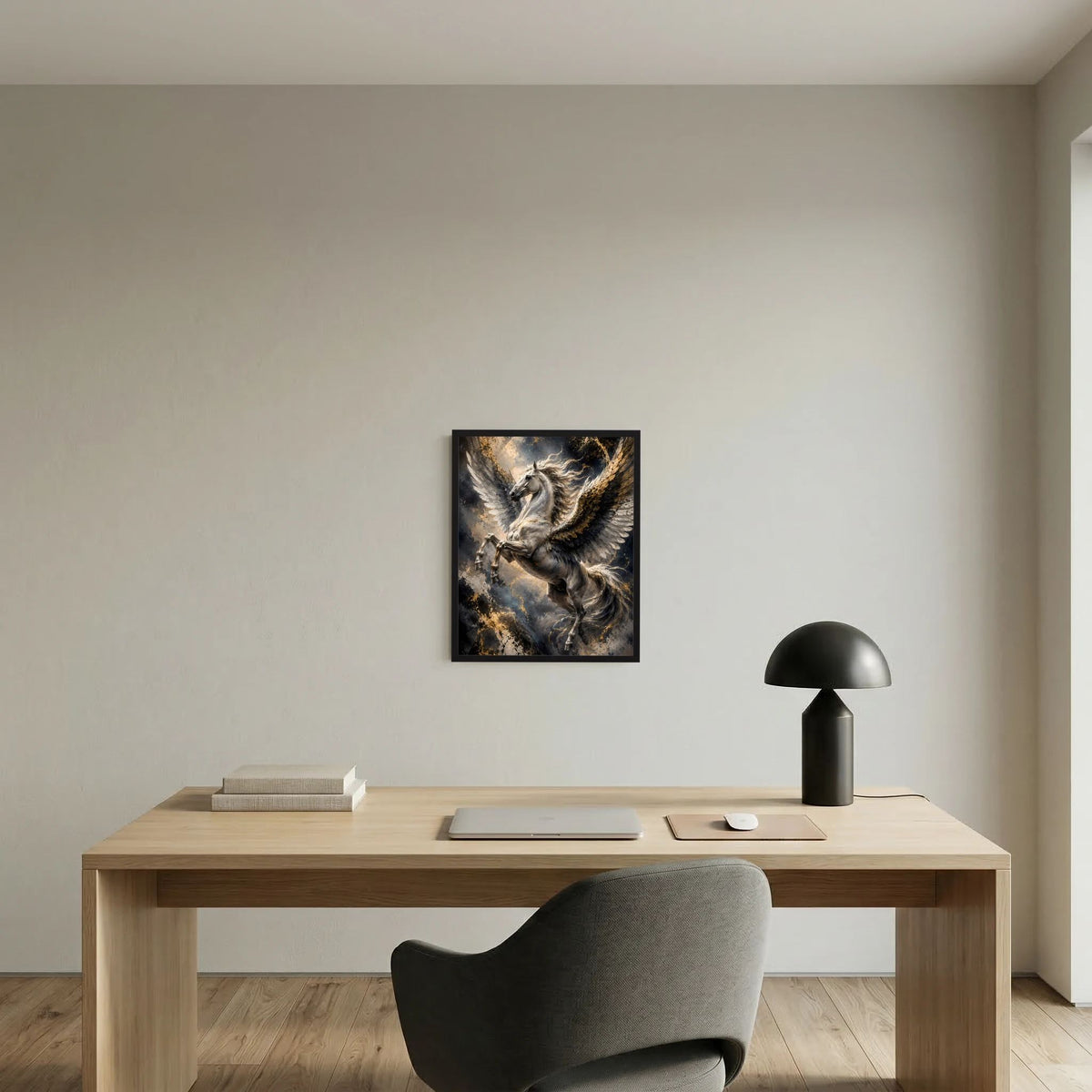 Pegasus-Poster im schwarzen Rahmen: silbernes Pferd mit goldenen Flügeln