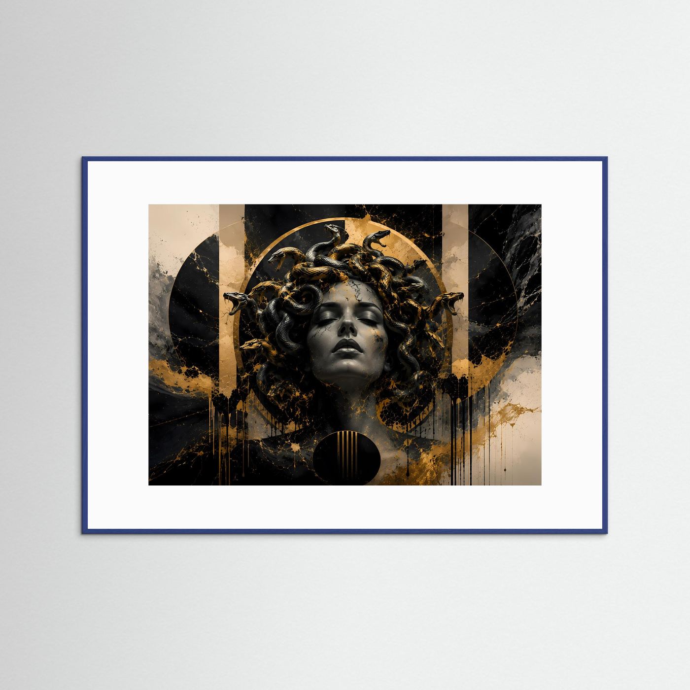 Medusa in Schwarz & Gold | Mystische Schlangenkunst im Luxusdesign