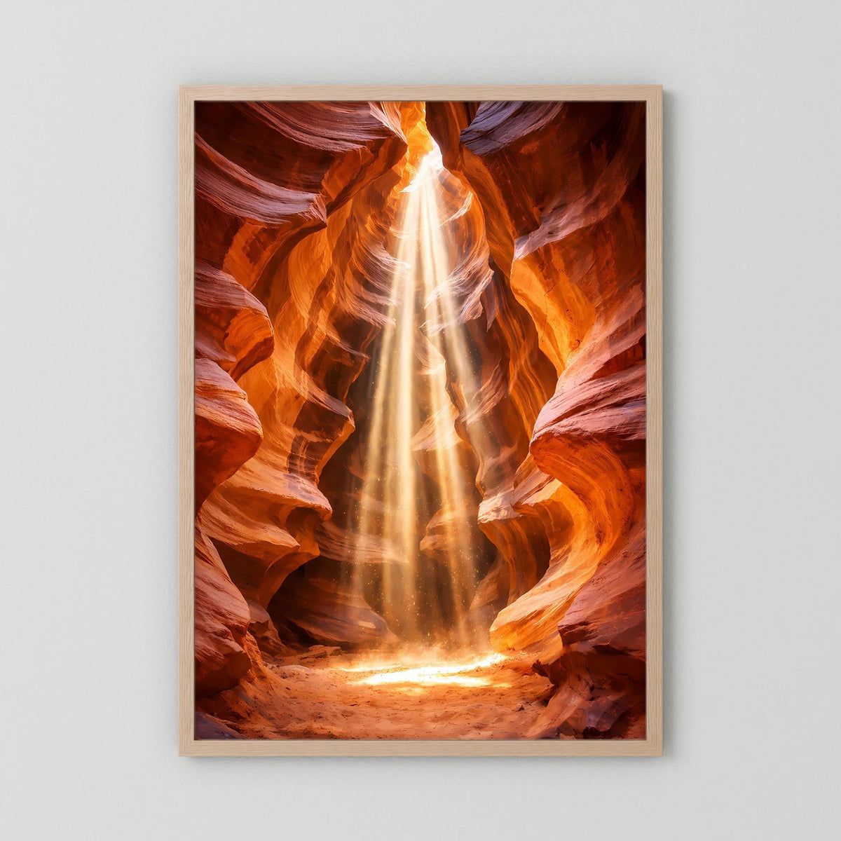 Canyon-Poster im Hochformat mit leuchtendem Strudel in Orange und Gold, Holzrahmen