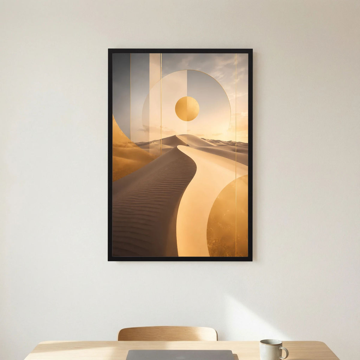 Vertikales Poster mit abstrakten Wüsten-Dünen und goldener Sonne, schwarzer Rahmen