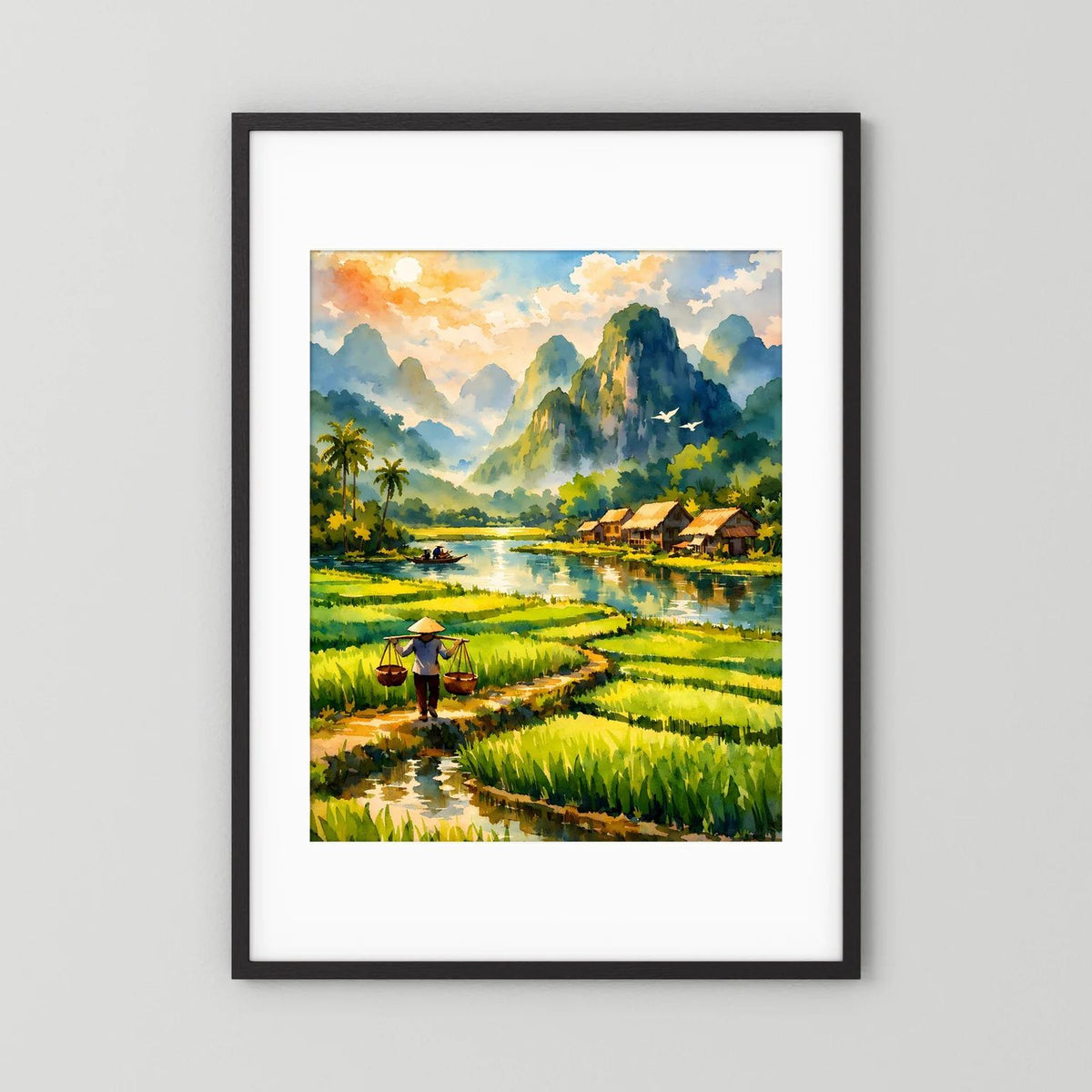 Hochformatiges Reisfelder-Wandbild mit Fluss, Reisterrassen, Dorfhütten und Bergen, im schwarzen Rahmen.