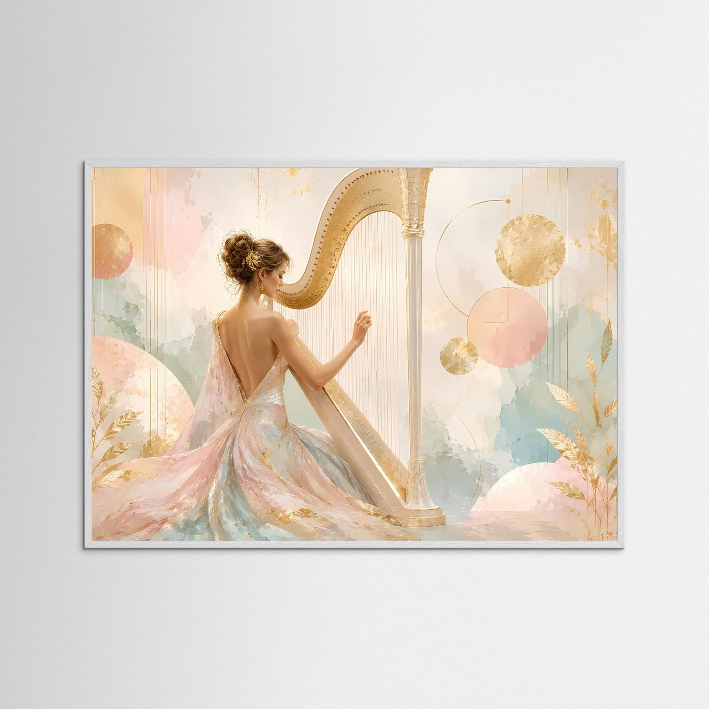 Querformatiger Kunstdruck: Harfenistin im Pastellkleid mit Harfe, weißer Holzrahmen