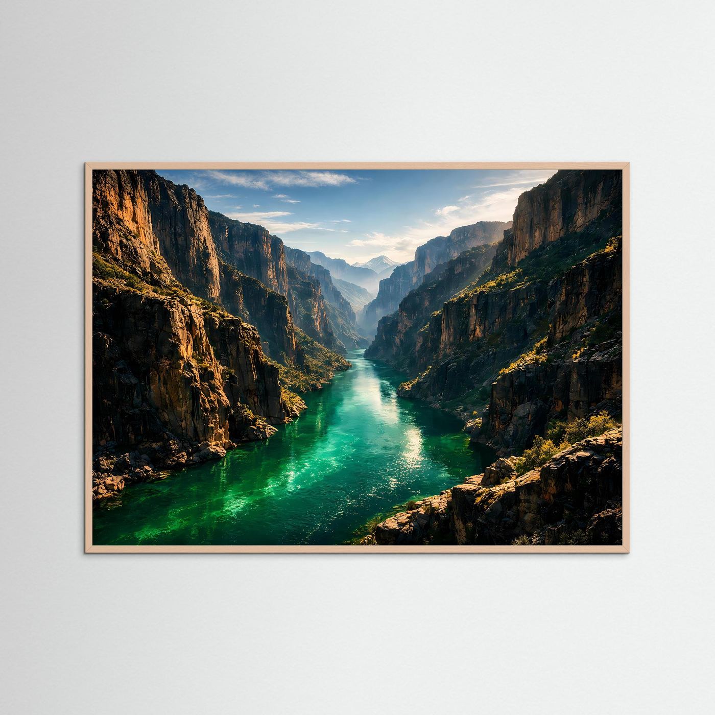 Naturposter mit Panorama-Canyon und türkisgrünem Fluss zwischen steilen Felswänden, im Holzrahmen
