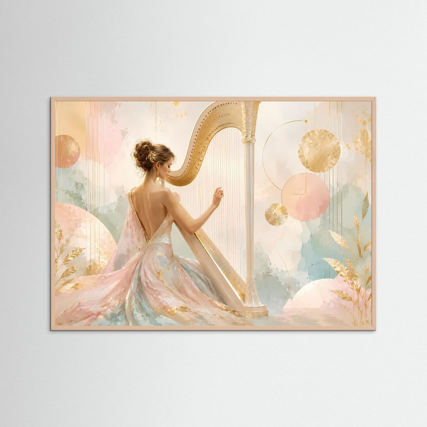 Querformatiger Kunstdruck: Harfenistin im Pastellkleid mit Harfe, rosafarbener Holzrahmen