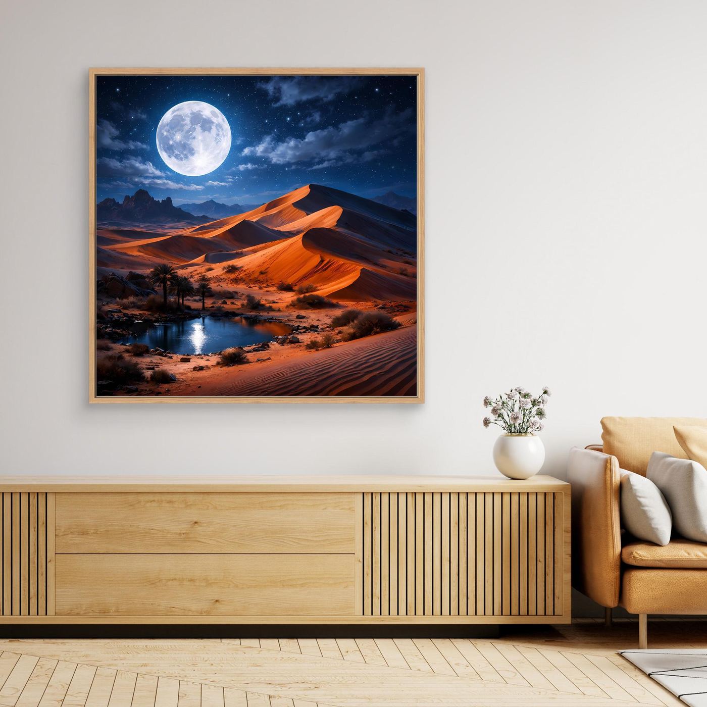 Leinwand-Wandbild mit hellem Holzrahmen: Mondnacht über Sanddünen und Oase