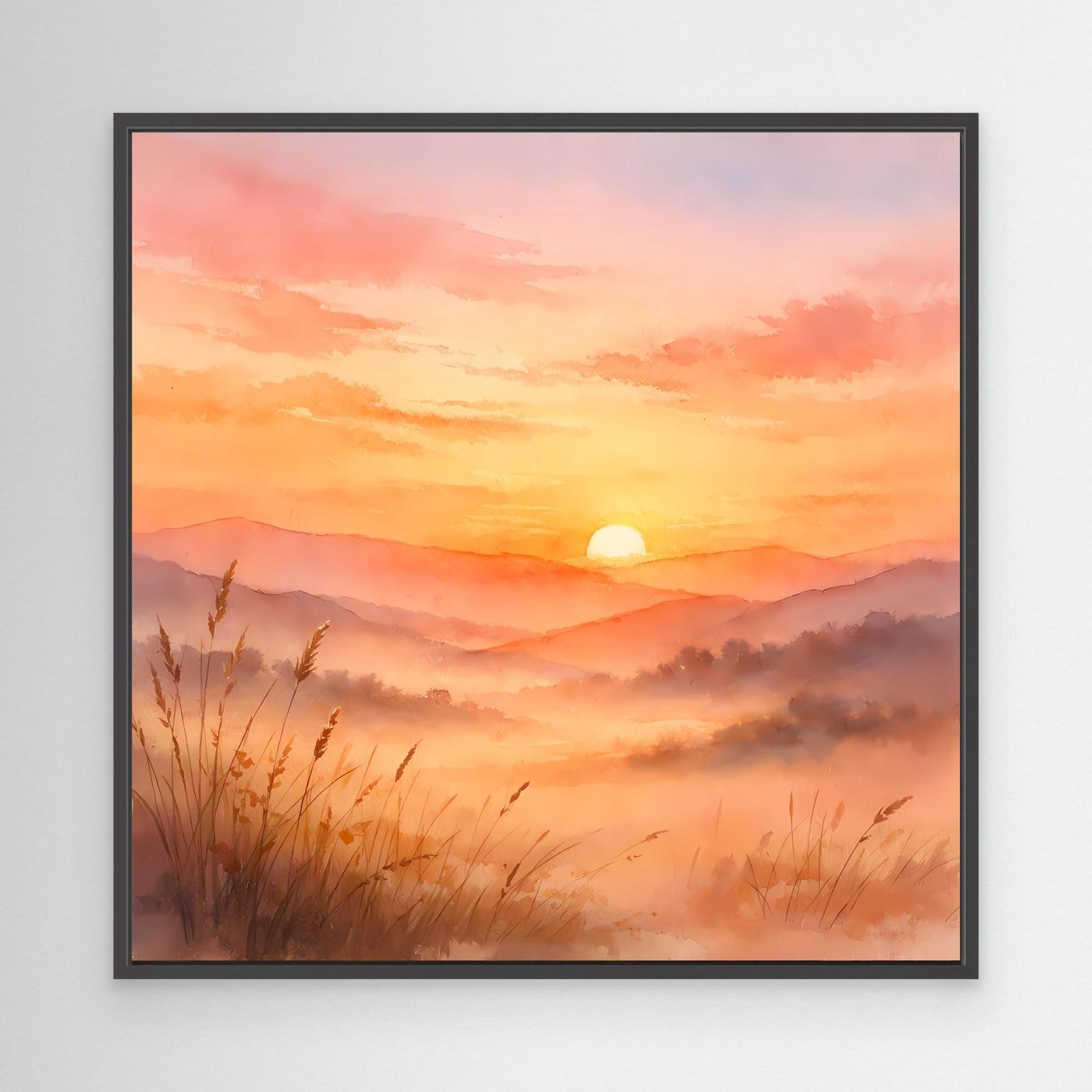 Leinwandbild mit Sonnenuntergang über Bergen, Nebel und Gräsern; schwarzer Rahmen