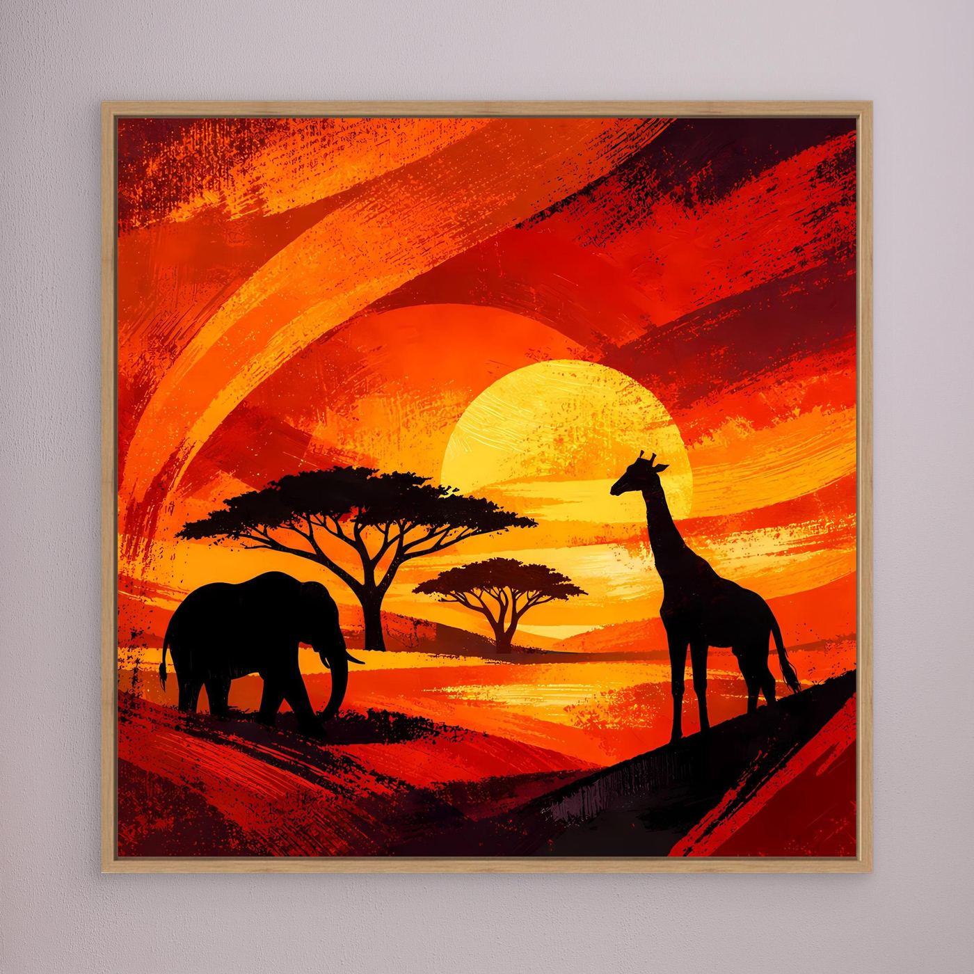 Gerahmtes Leinwandbild im hellem Holzrahmen: Elefant- und Giraffensilhouetten, orange Sonnenuntergang