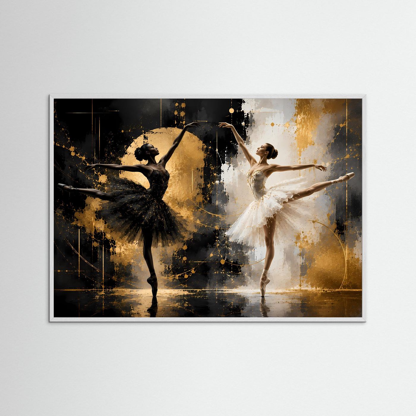 Poster im weißem Rahmen: zwei Balletttänzerinnen in Schwarz und Weiß mit goldenen Akzenten.