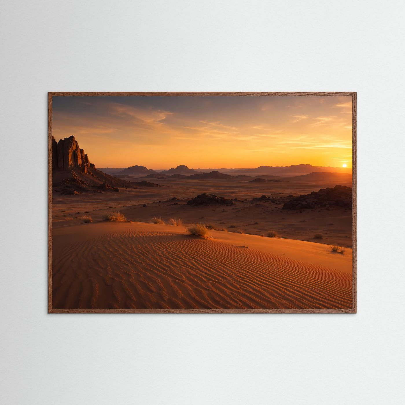 Goldene Wüstenlandschaft bei Sonnenuntergang | Felsen & Sanddünen