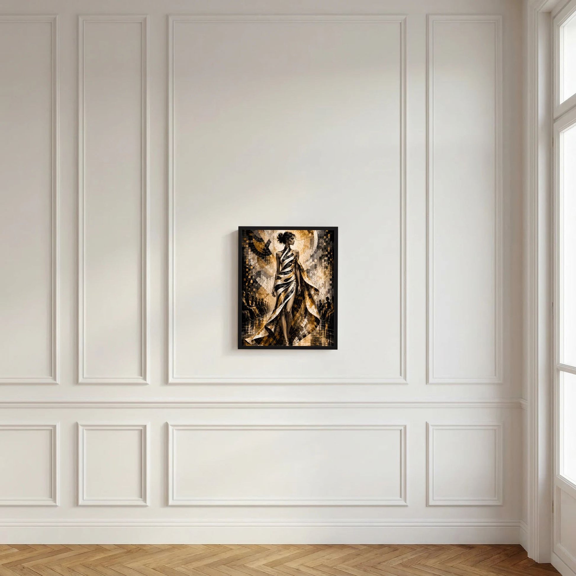 Poster im Hochformat mit Porträt einer eleganten Frau in Schwarz-Weiß und Gold, schwarzer Rahmen