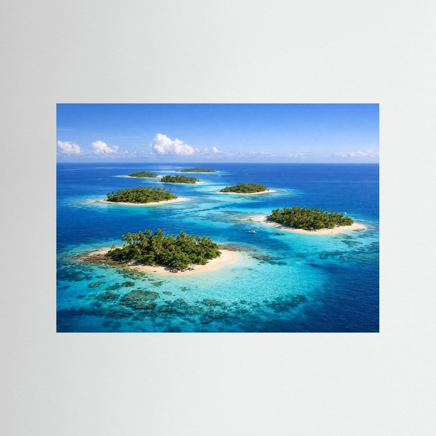 Naturposter mit tropischen Inseln im türkisblauen Meer, ohne Rahmen