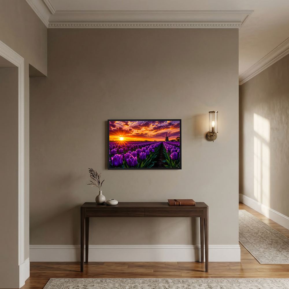 Querformat-Poster mit violettem Tulpenfeld und Windmühle bei Sonnenuntergang