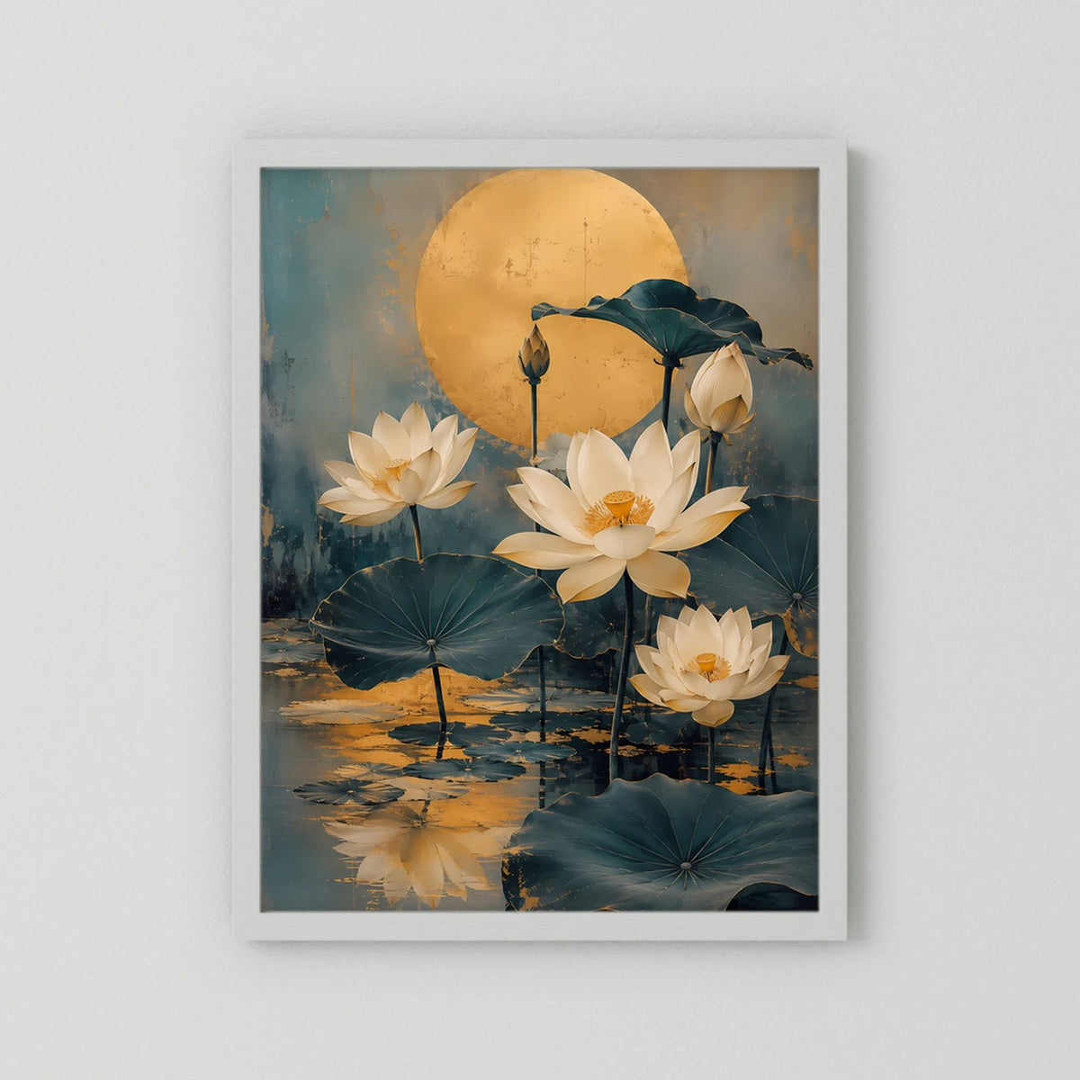 Hochformat-Poster mit goldener Mondscheibe und weißen Lotusblüten, weißer Rahmen