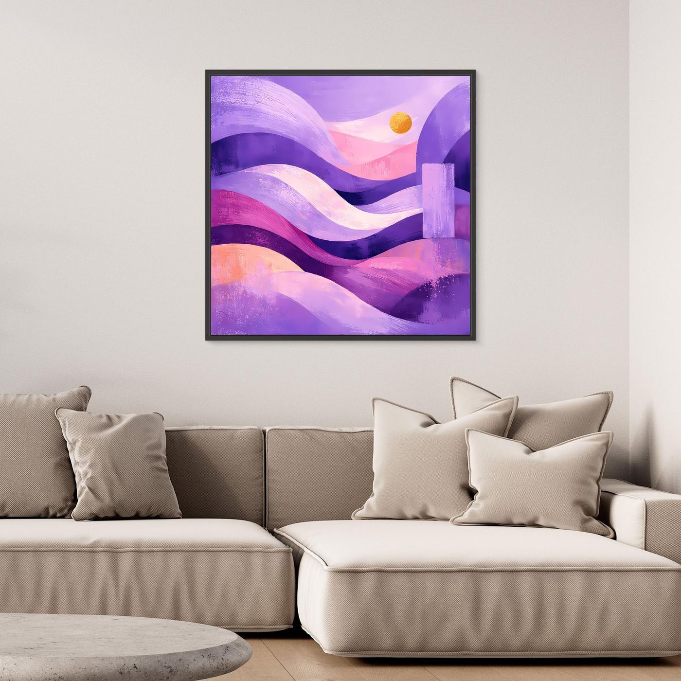 Quadratisches Leinwand-Wandbild mit abstrakten Dünen in Lila und Pink, schwarzer Rahmen