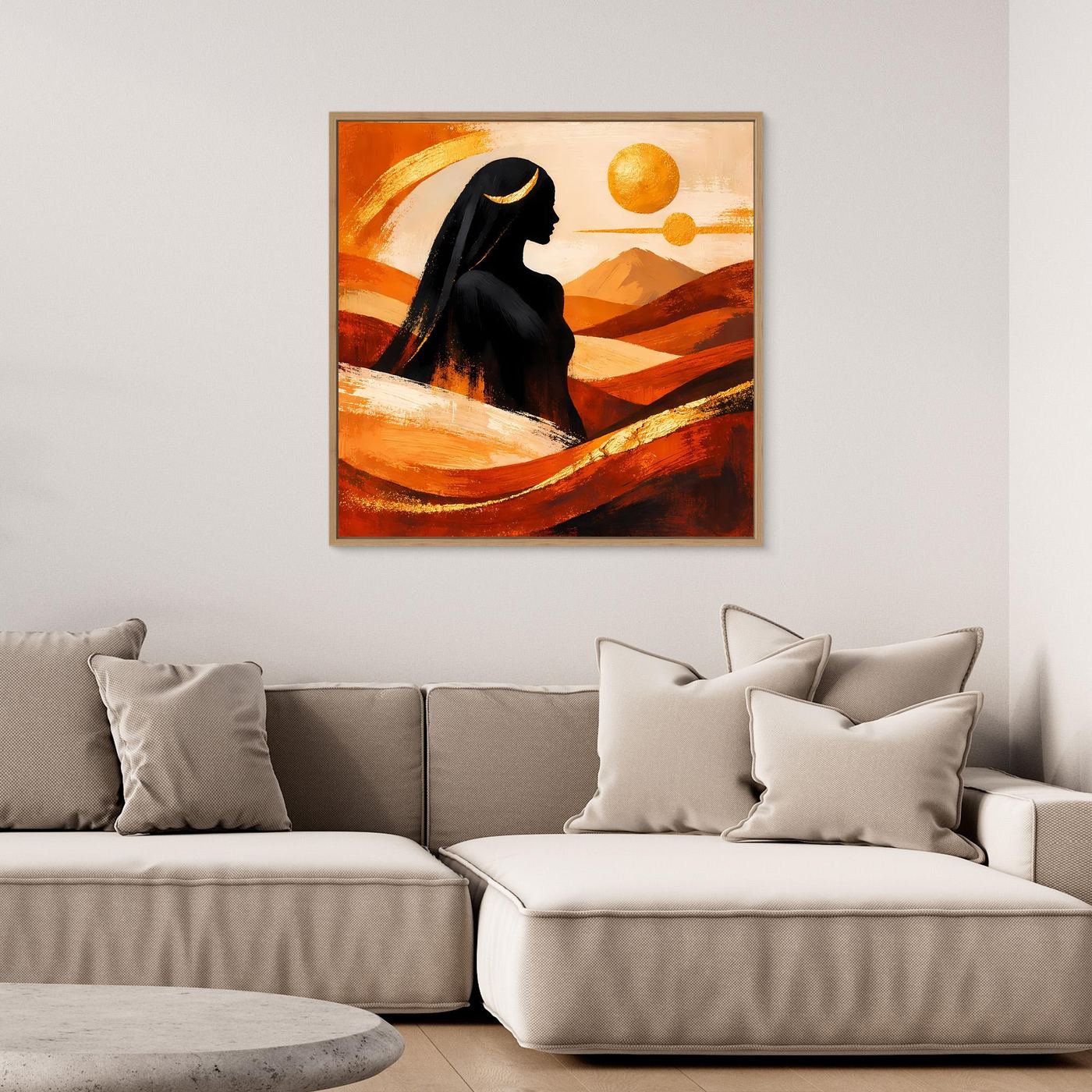 Leinwandbild mit schwarzer Frauen-Silhouette, abstrakten Wellen und Sonne, Gold & Terrakotta, gerahmt