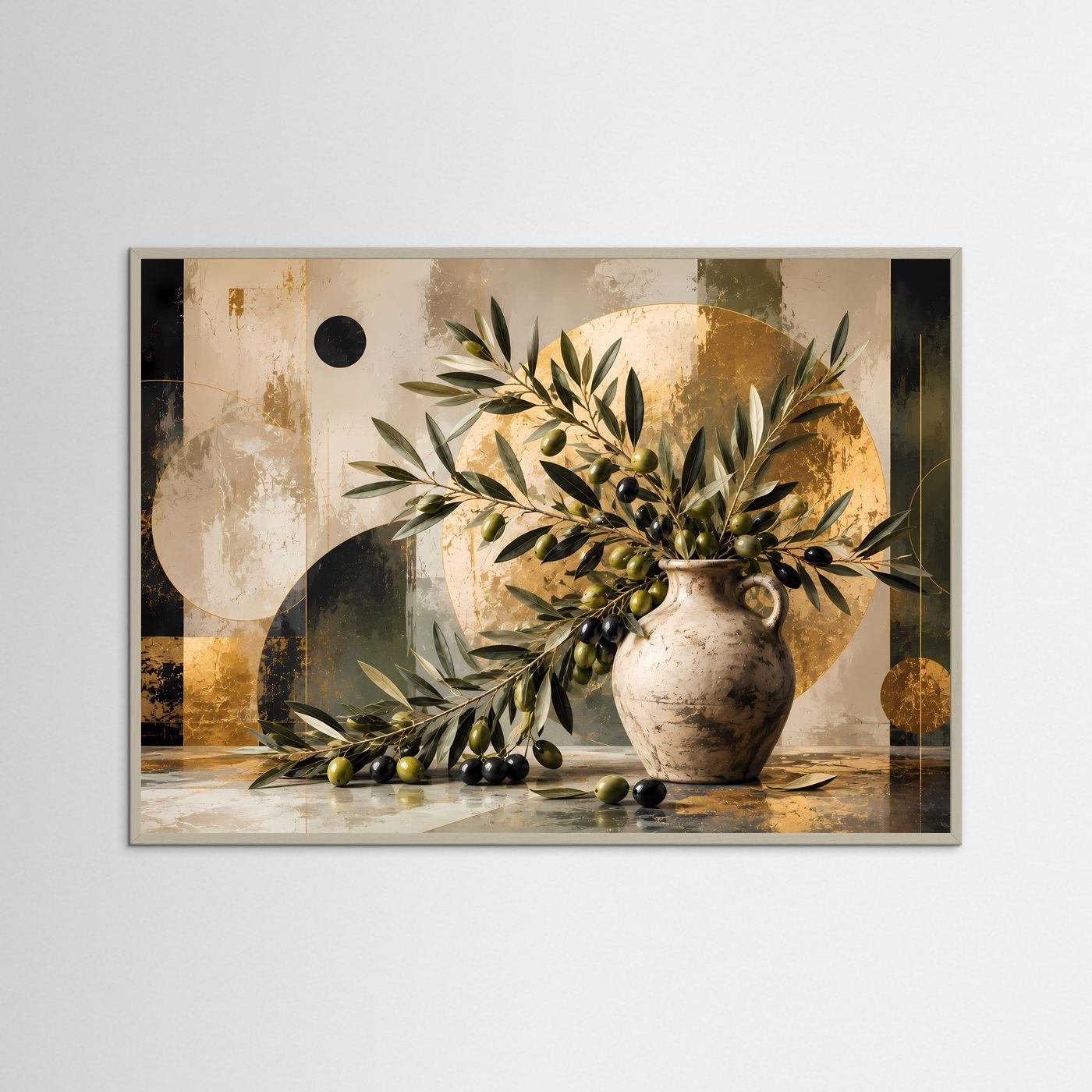 Olivenzweige in antiker Vase | Mediterranes Stillleben mit grünen & schwarzen Oliven in Gold, Creme und Dunkelgrün | Moderne abstrakte Wandkunst