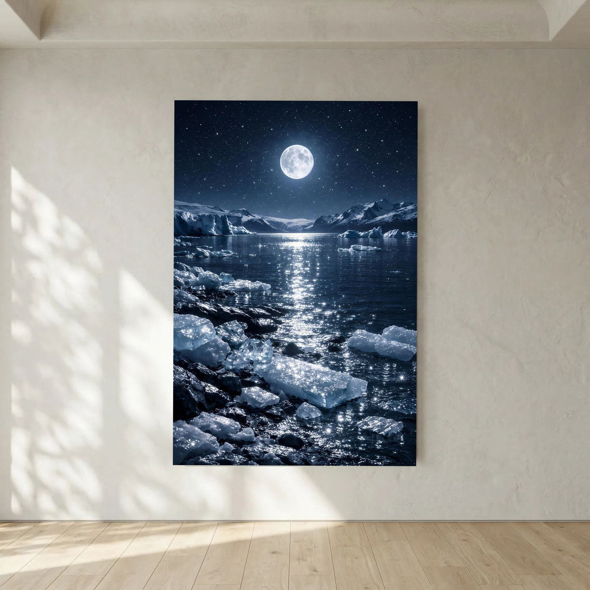 Hochformatiges Poster mit Vollmond über arktischer Landschaft, Eis am Ufer und Lichtspiegelung