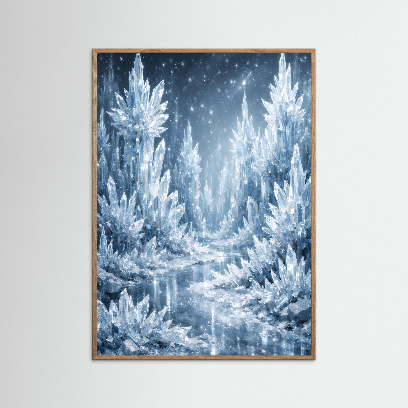 Eiskristallposter mit goldbraunem Holzrahmen: blaue Eisnadeln und glitzernder Schnee.