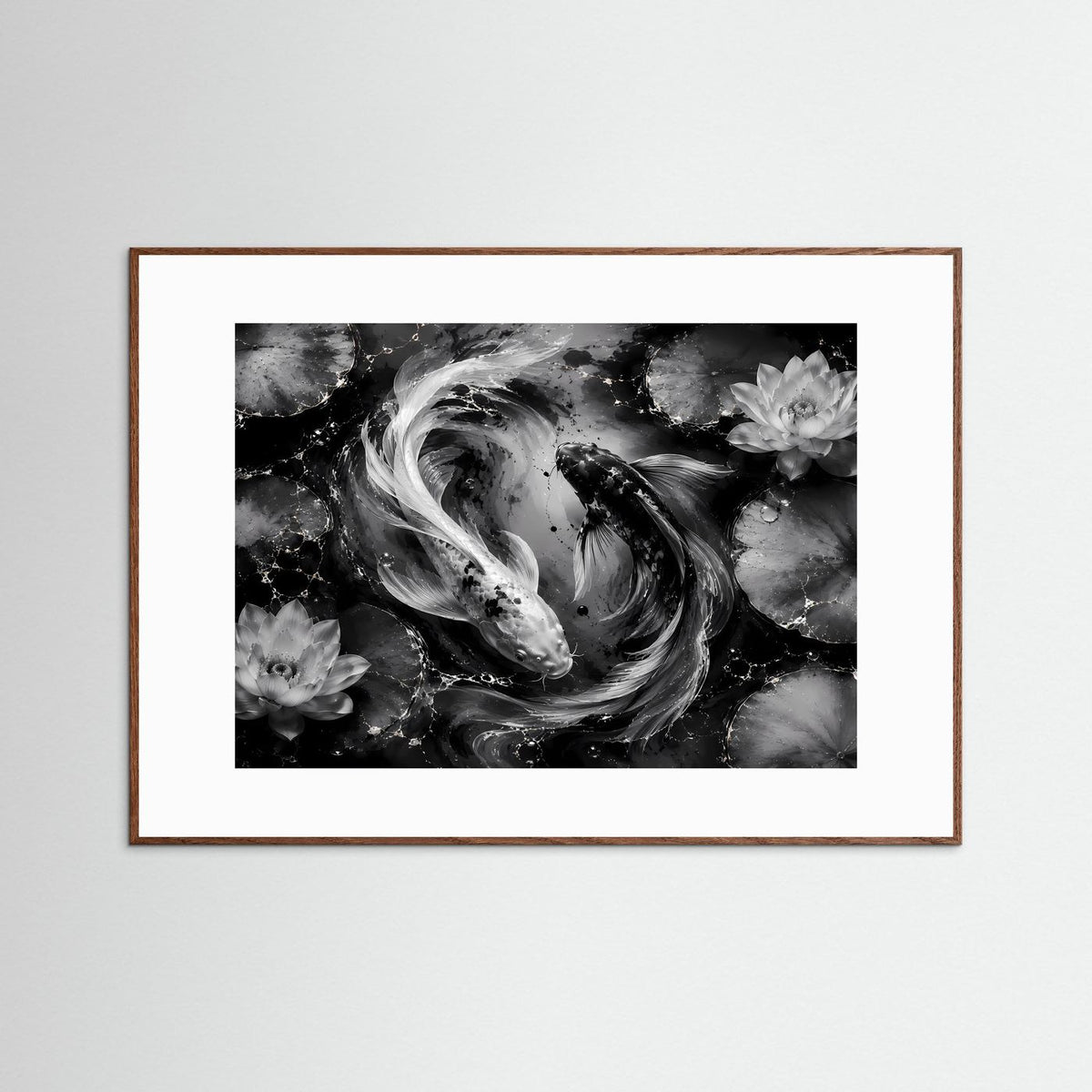 Wandbild mit Schwarz-Weiß-Koi und Lotusblüten im Rahmen, brauner Außenrand