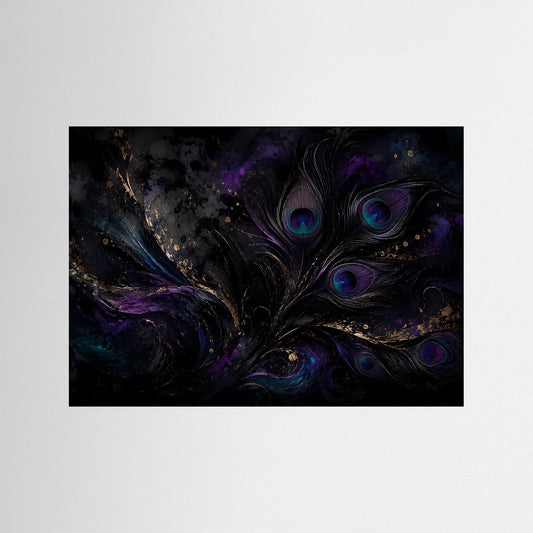 Federkunst mit Pfauenfedern in Violett und Gold, dunkler Hintergrund, schwarzer Rahmen