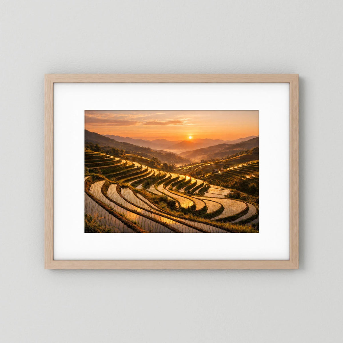 Wandbild Reisterrassen bei Sonnenuntergang im Holzrahmen, Querformat