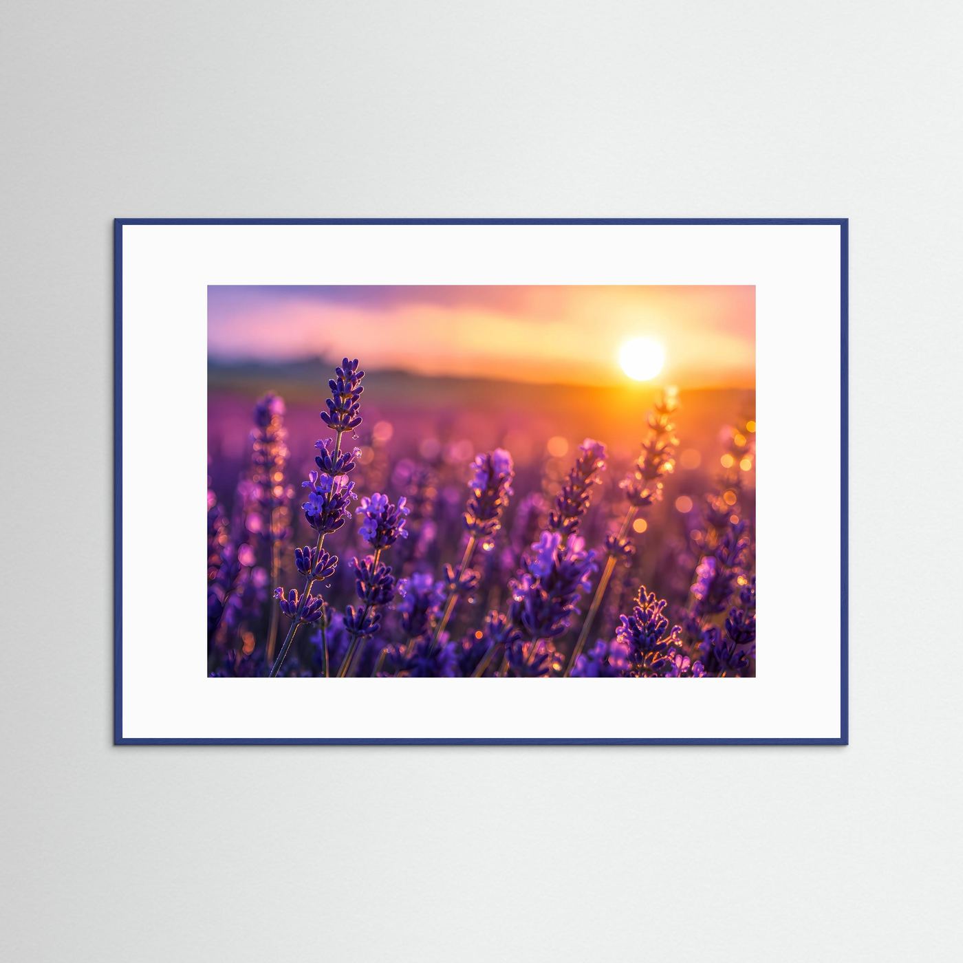 Lavendel Sonnenuntergang Poster | Provence Blumenfeld Wandbild | Romantische Naturfotografie mit Goldenem Abendlicht