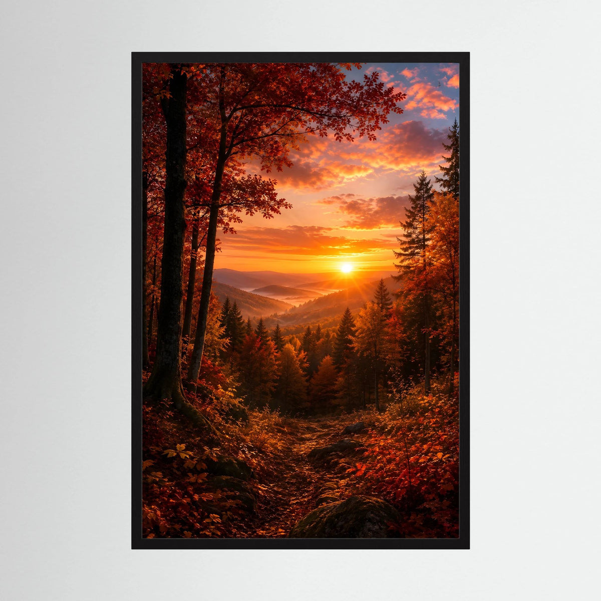 Kunstposter im schwarzen Rahmen: Herbstwald mit orangefarbenem Sonnenuntergang, Hochformat