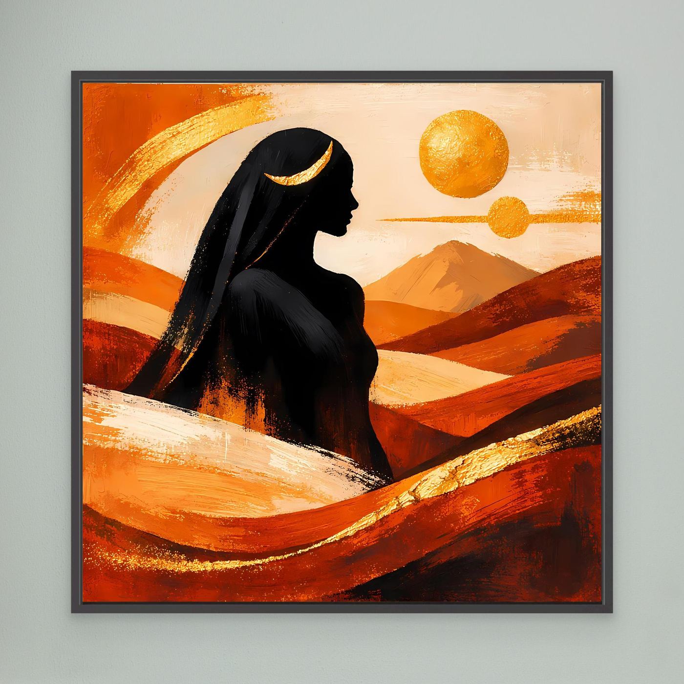 Leinwandbild: Wüstenkönigin mit schwarzer Silhouette, goldene Sonne, Terrakotta, schwarzer Rahmen