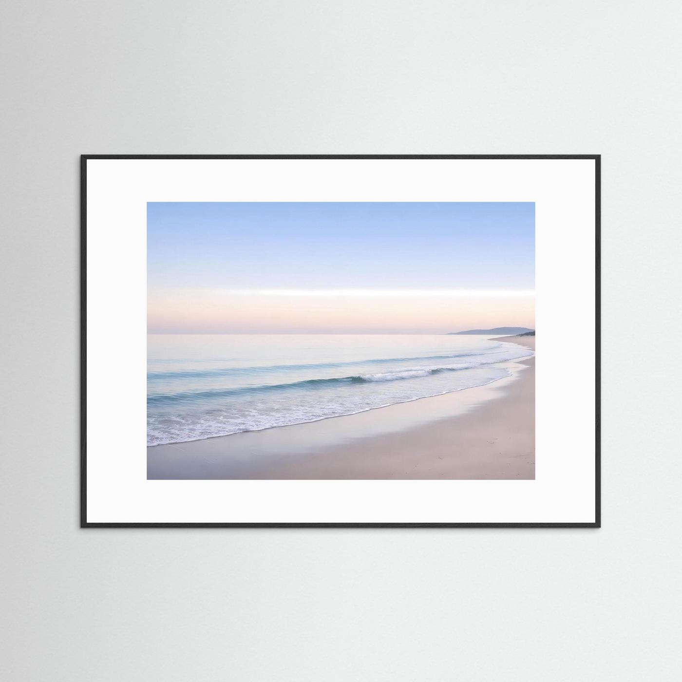Poster Meerstrand-Fotografie mit weißem Passepartout, schwarzem Rahmen