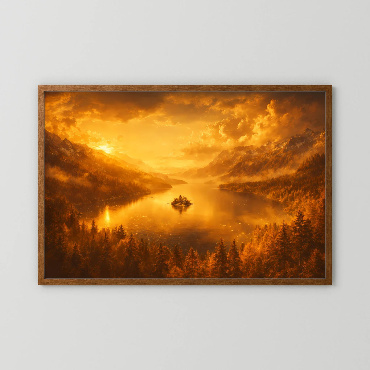 Wandbild im Querformat mit Holzrahmen: goldener Bergsee bei Sonnenuntergang
