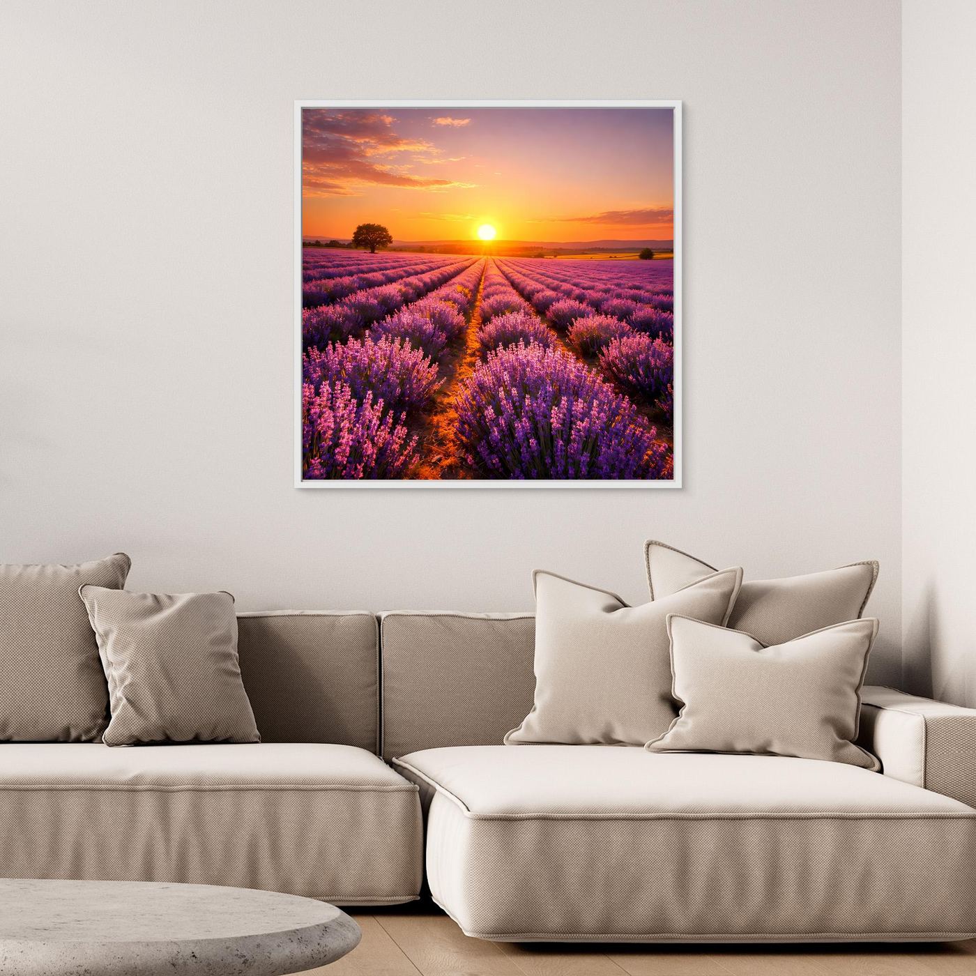 Gerahmtes Leinwandbild mit Lavendelfeld bei Sonnenuntergang, weißer Rahmen
