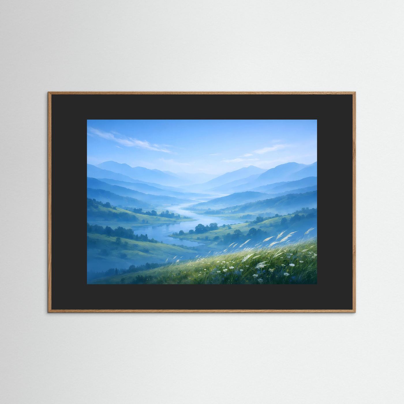 Poster mit Berglandschaft im Nebeltal, schwarzer Rahmen, braune Außenkante