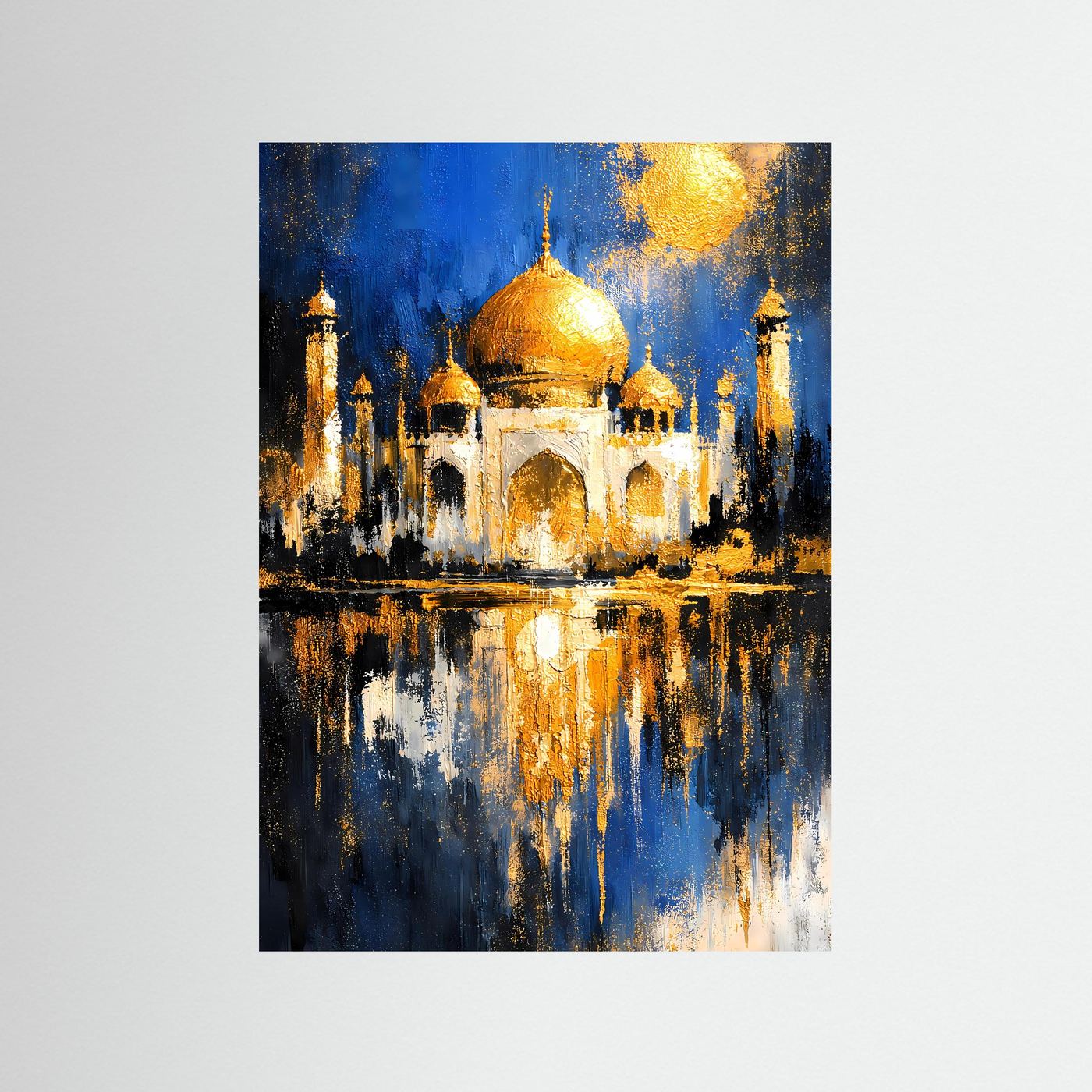 Orientalisches Architektur-Poster mit goldener Kuppel, blauen Hintergründen und Wasserreflexion