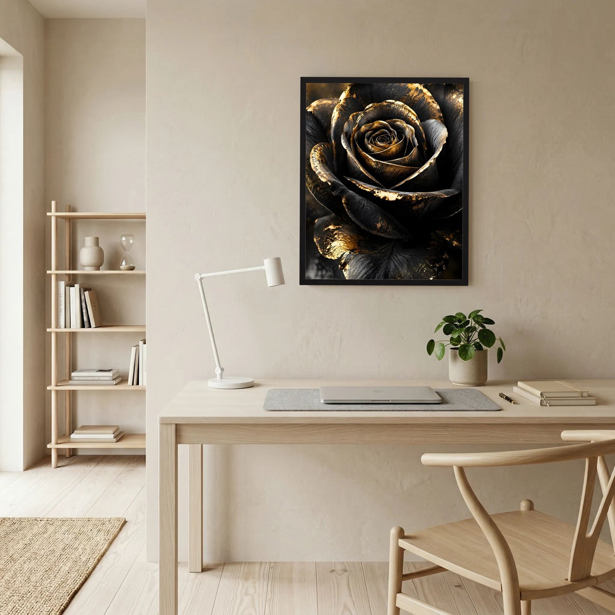 Gerahmtes Kunstposter mit schwarzer Rose, goldene Sprenkel und Glanzlichtern