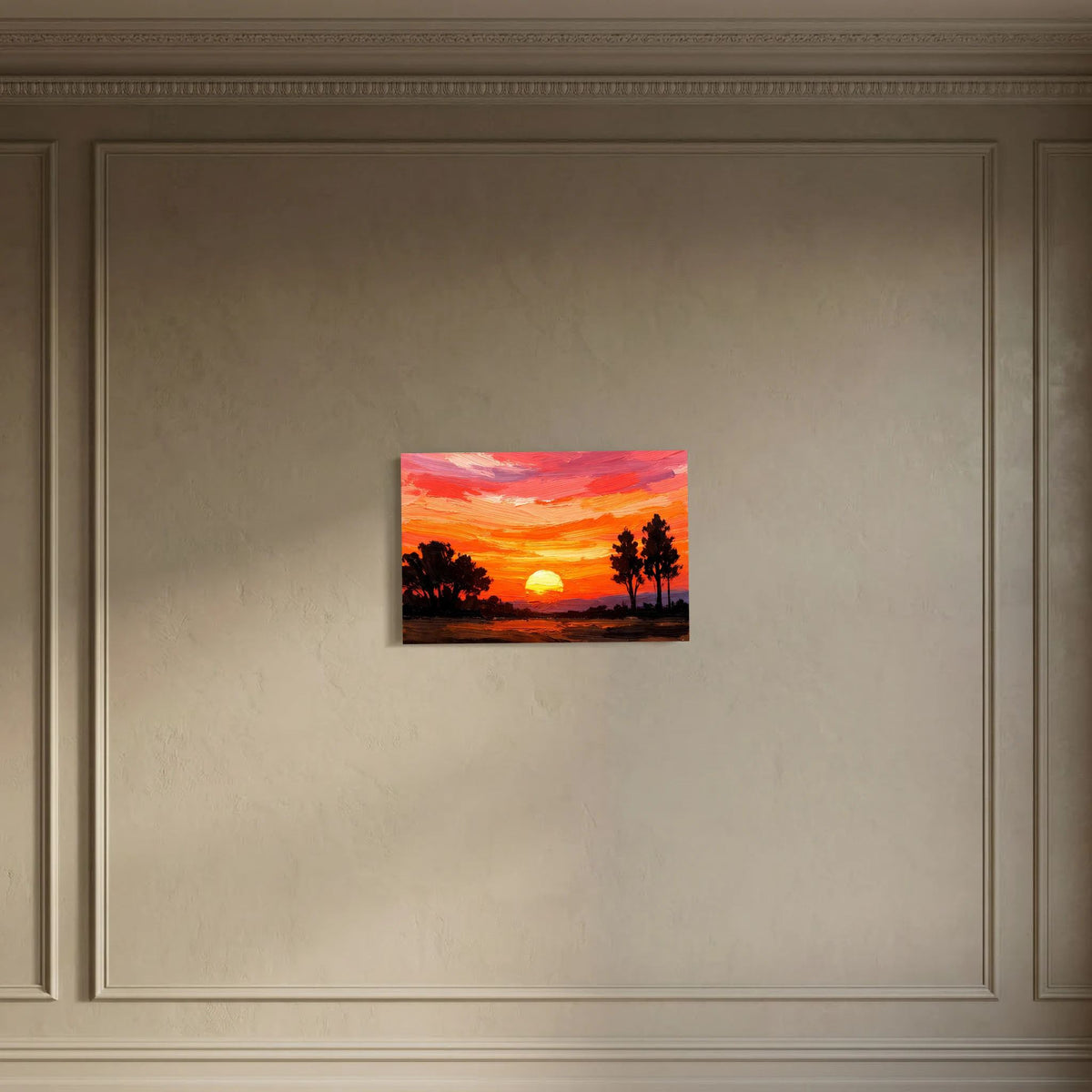 Acryl-Kunstwerk im Querformat an der Wand: roter Sonnenuntergang mit Baum-Silhouetten