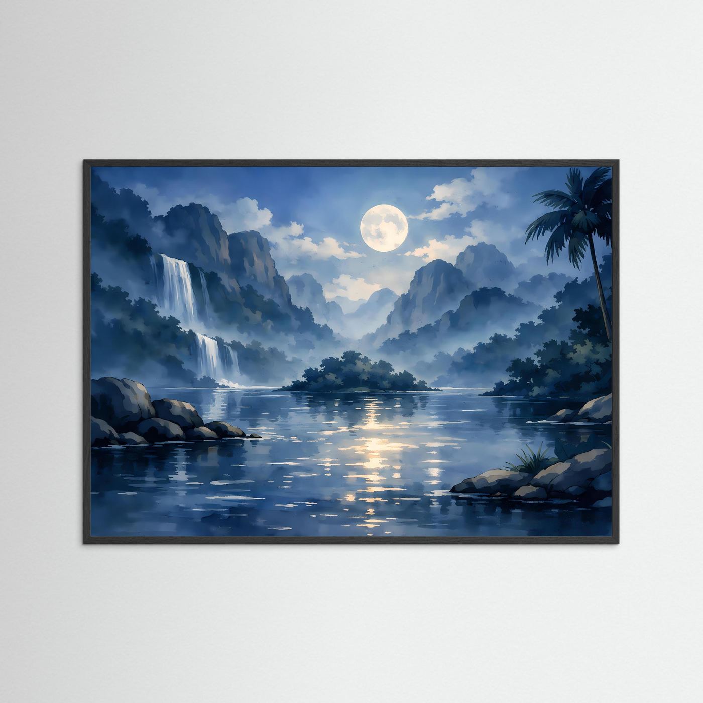Querformatiges Naturposter mit Mond über tropischem See, Wasserfall und Palmen im schwarzen Rahmen
