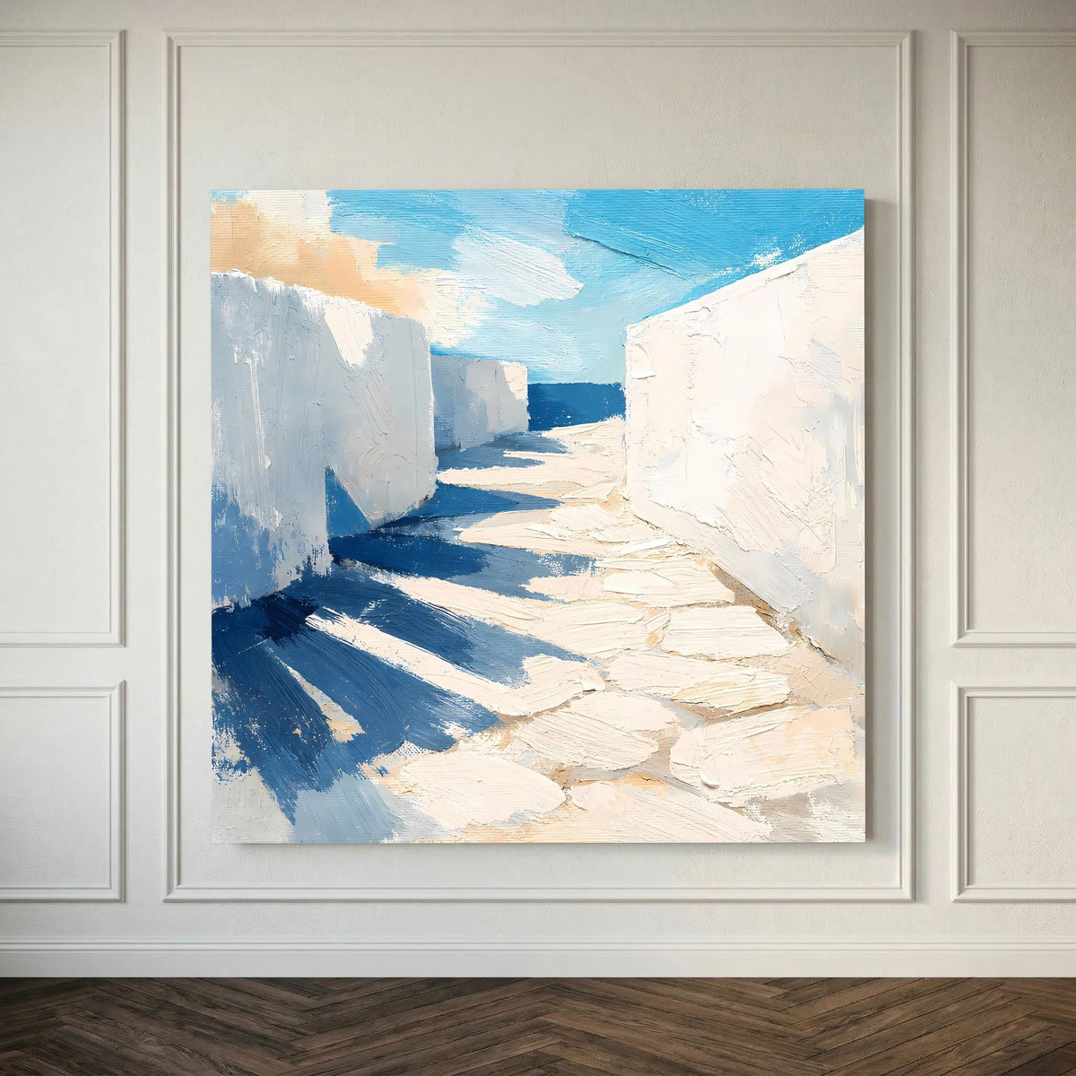 Abstraktes Küsten-Leinwandbild mit blauem Himmel, weißen Fassaden und dunklen Schatten