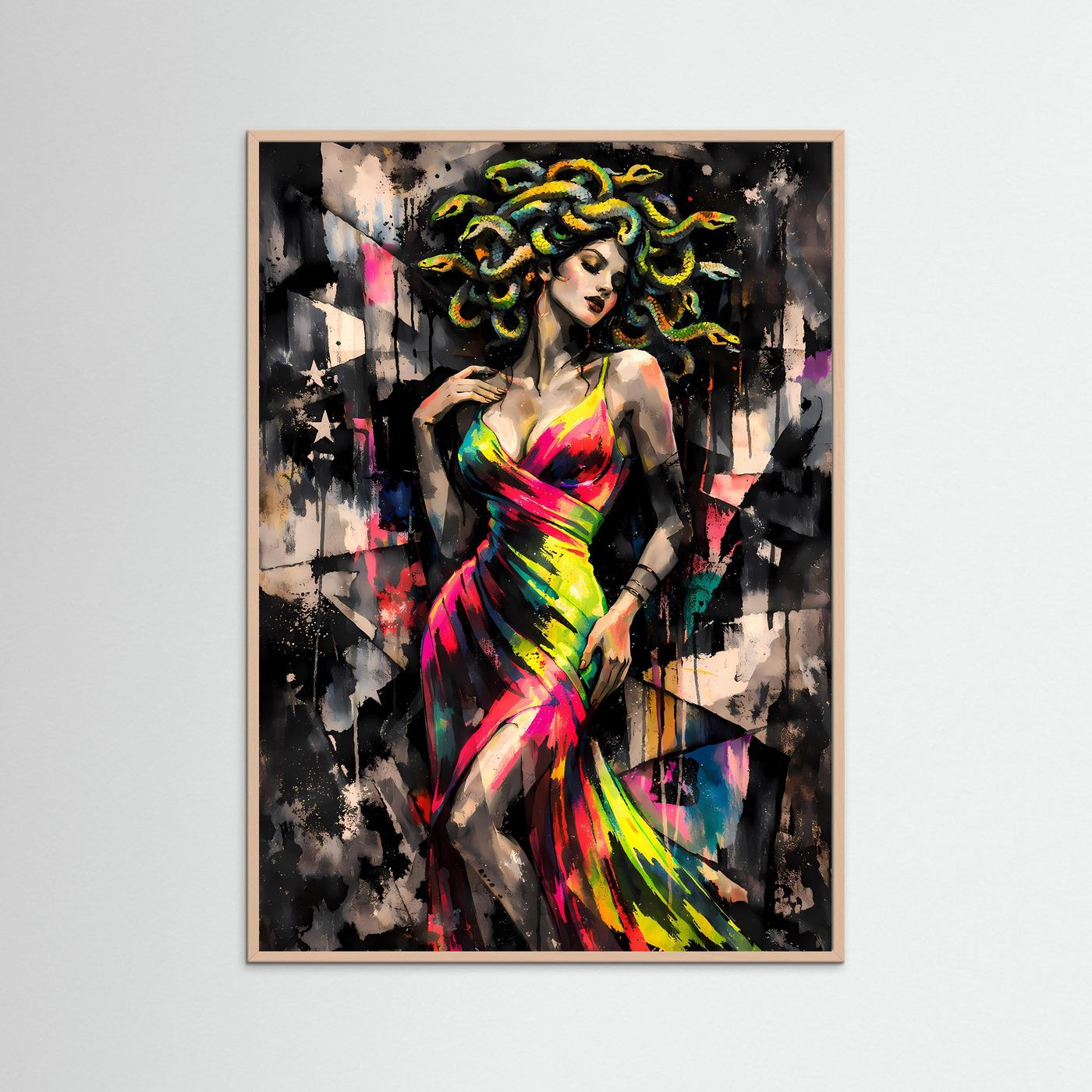 The Elegant Medusa | Luxuriöses Mythologie Poster Bunt & Dunkel | Abstraktes Medusa Kleid Kunstposter Hochformat