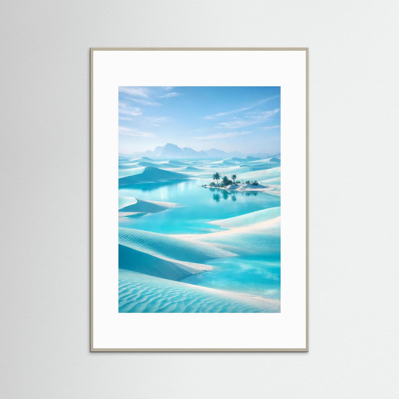 Hochformatiges Poster im hellgrauen Rahmen mit türkis-blauer Wasser- und Dünenlandschaft