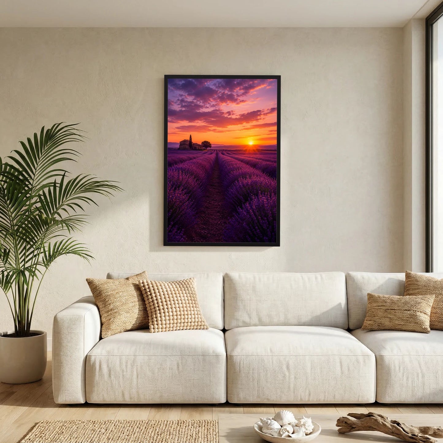 Landschaftsposter im Hochformat mit Lavendelfeld im Sonnenuntergang, schwarze Einfassung