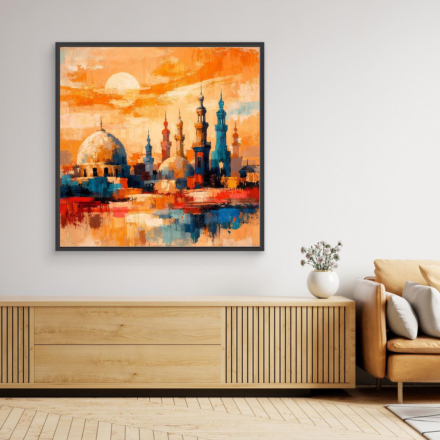 Wandbild mit abstrakter Skyline und Minaretten, orange-blaue Sonnenuntergangfarben, schwarzer Rahmen