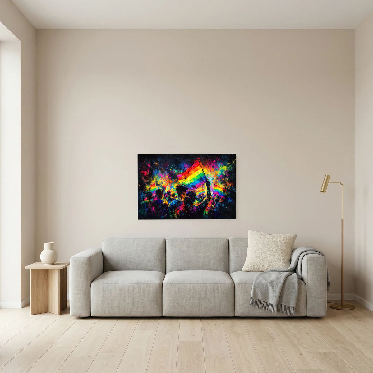 Wandbild mit Regenbogenfahne und buntem Farbnebel, umgeben von dunklen Konturen