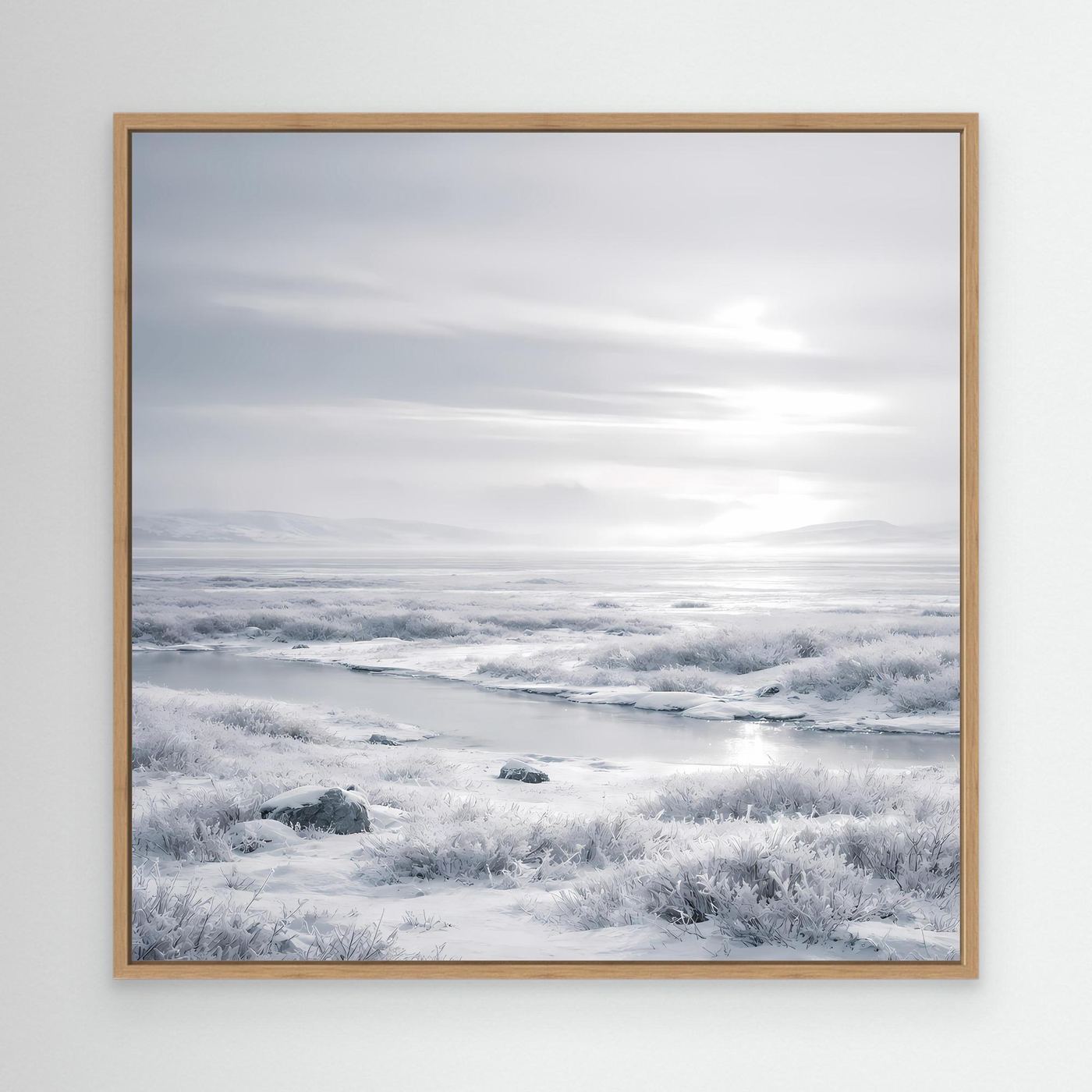 Leinwandbild mit verschneiter Winterlandschaft, eichenfarbener Rahmen