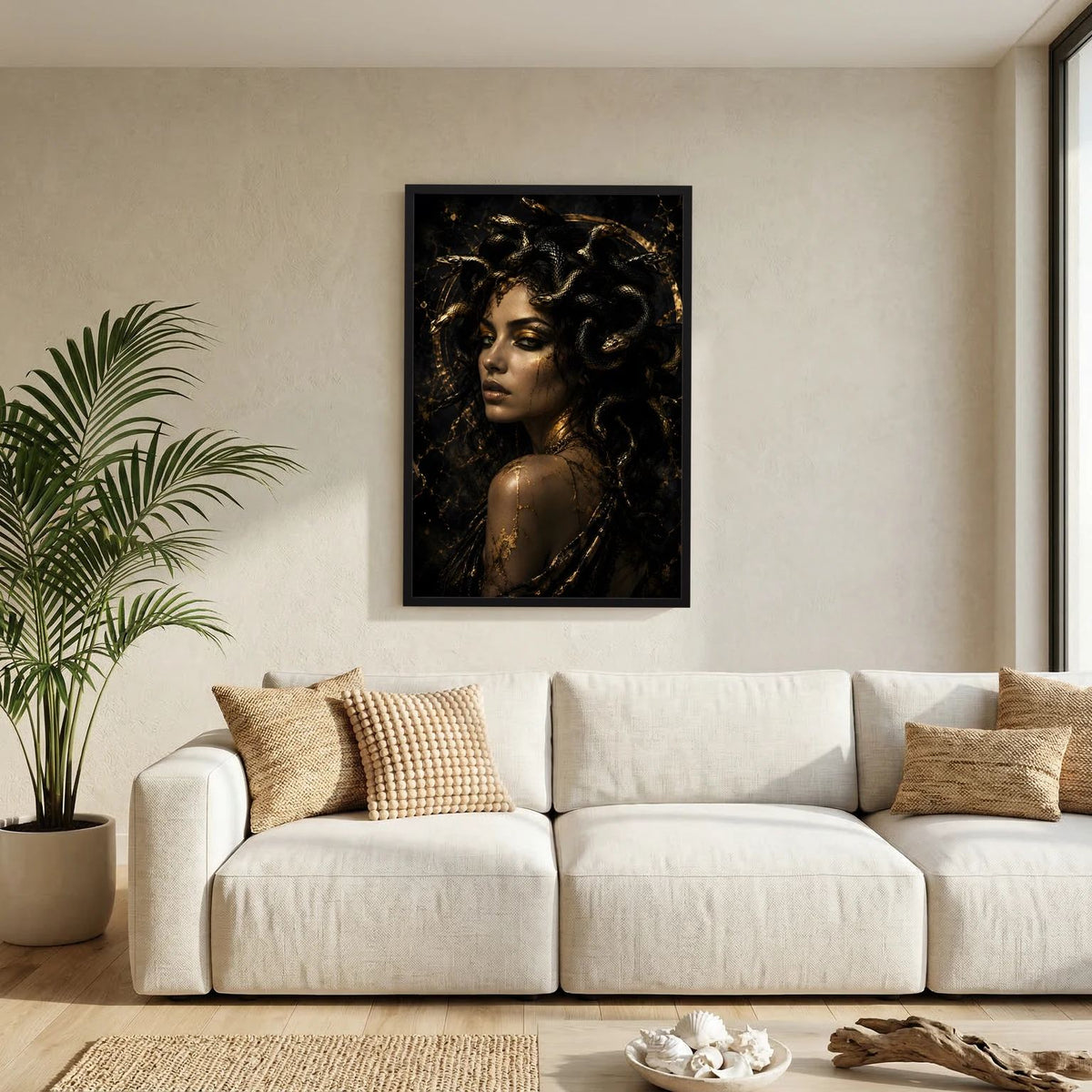 Wandposter mit dunklem Schwarz-Gold-Porträt, Medusa mit Schlangenhaar, im schwarzen Rahmen