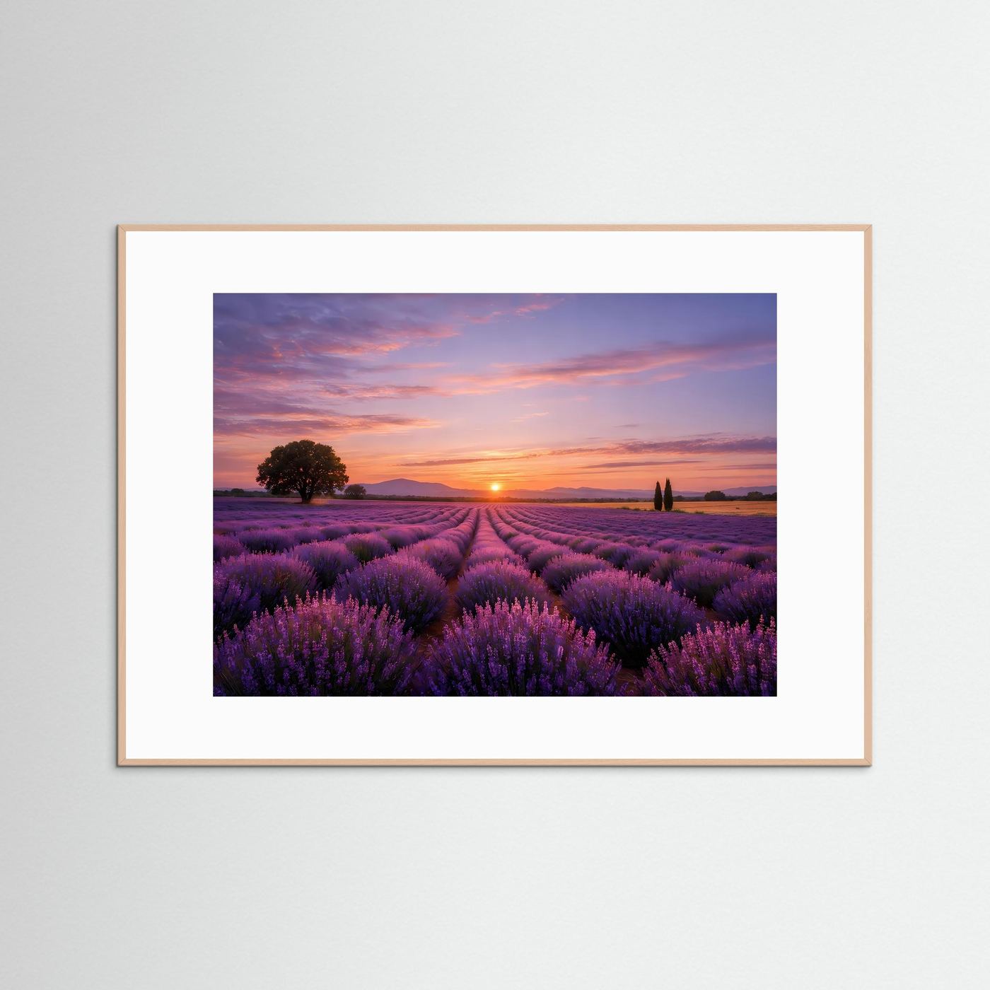 Natur-Poster Querformat mit Lavendelfeld und Sonnenuntergang, hellem Rahmen und weißem Rand